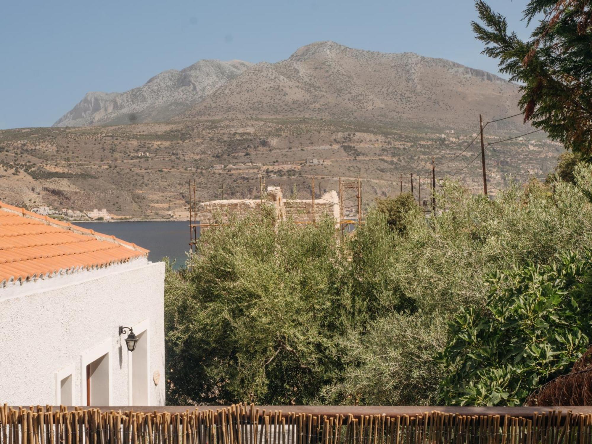 Kourmas Suites Лимени Экстерьер фото